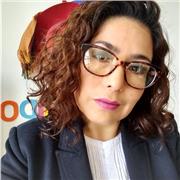 Licenciada en pedagogía infantil con amplios conocimientos en música, ofrece clases de guitarra e iniciación musical a niños de 4 a 9 años de edad